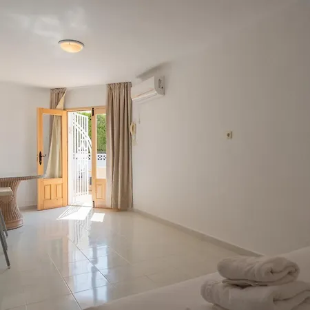 Vila Casa Feliz *